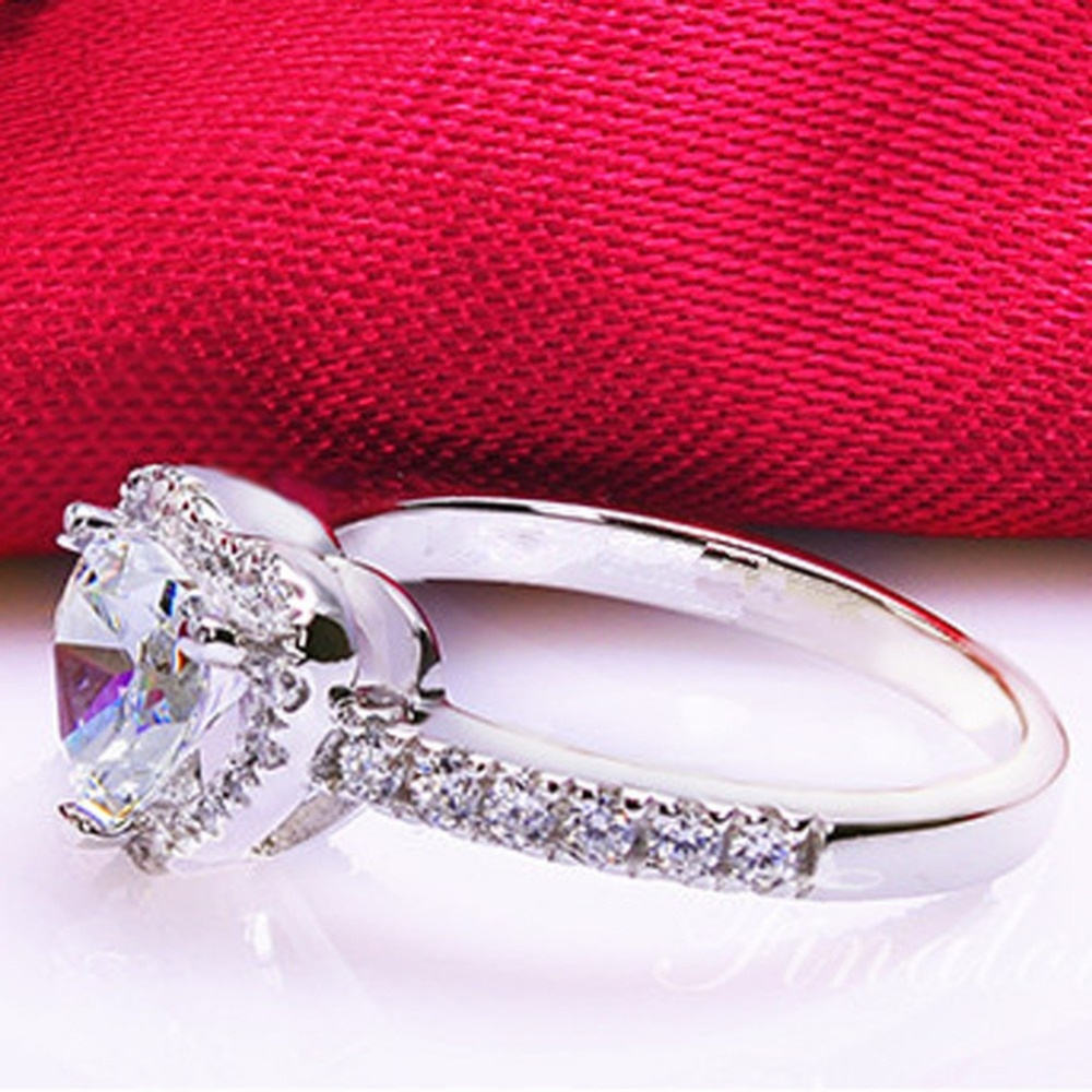 New Heart Ring 1.5ct CZ Solitaire .925 Silver - Picture 2 of 4
